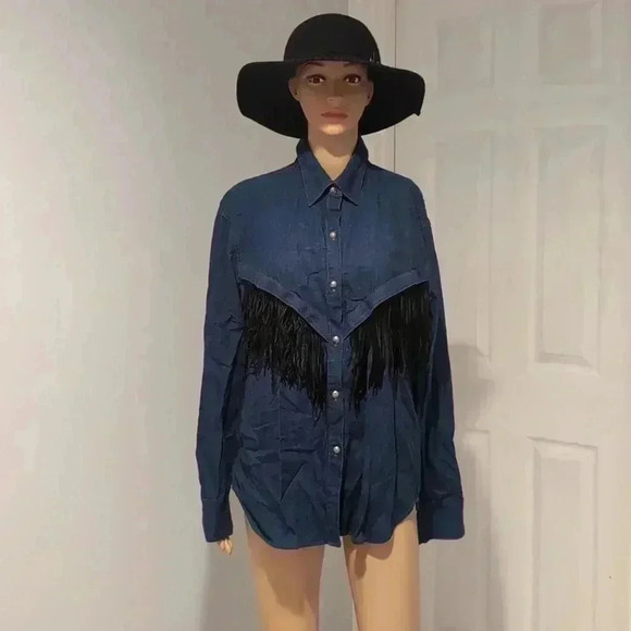 Western fringe button down top - Picture 1 of 8